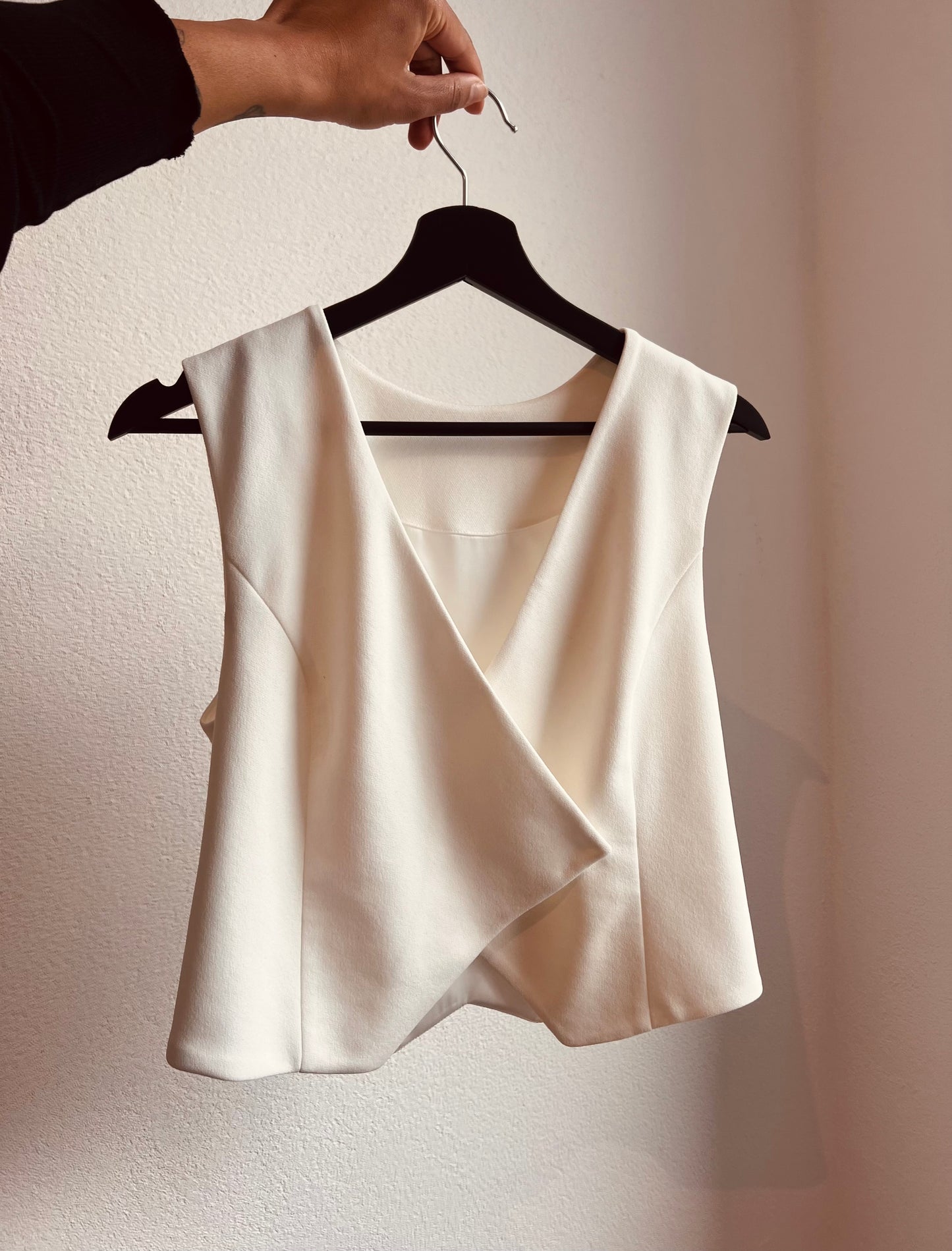 Moderne Brautweste