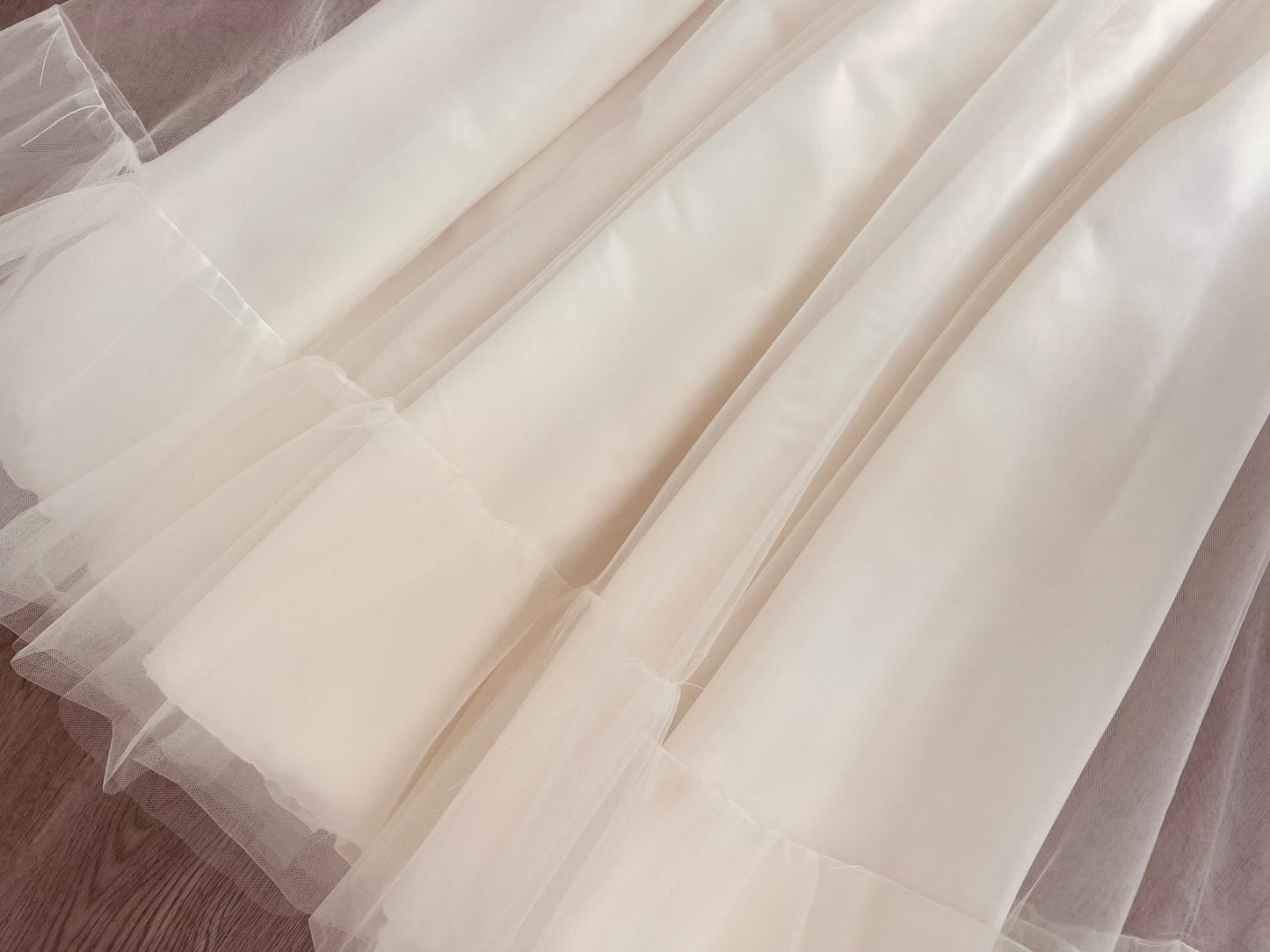 Corsagen-Cocktailbrautkleid