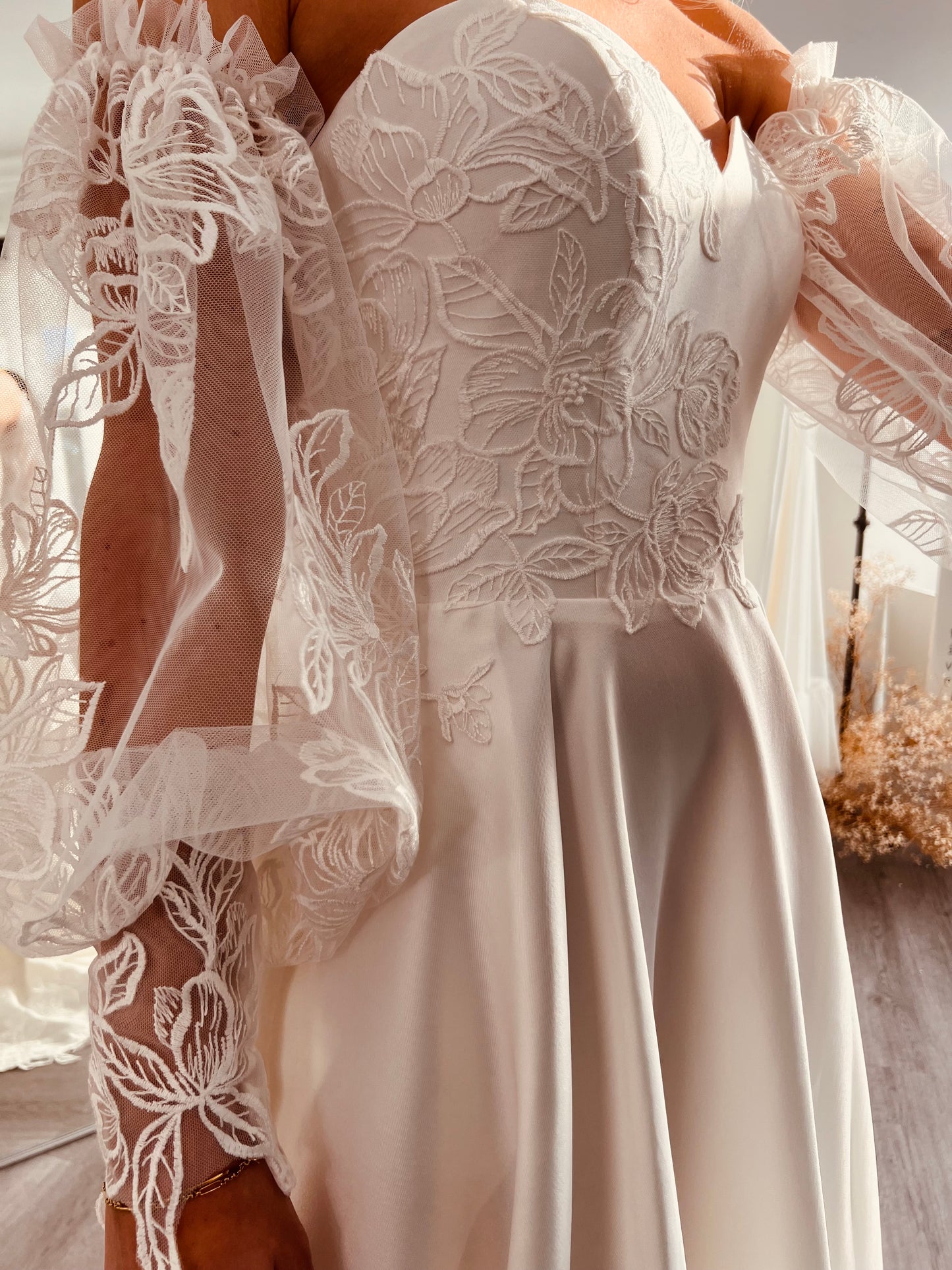 Brautkleid mit Ballonärmel