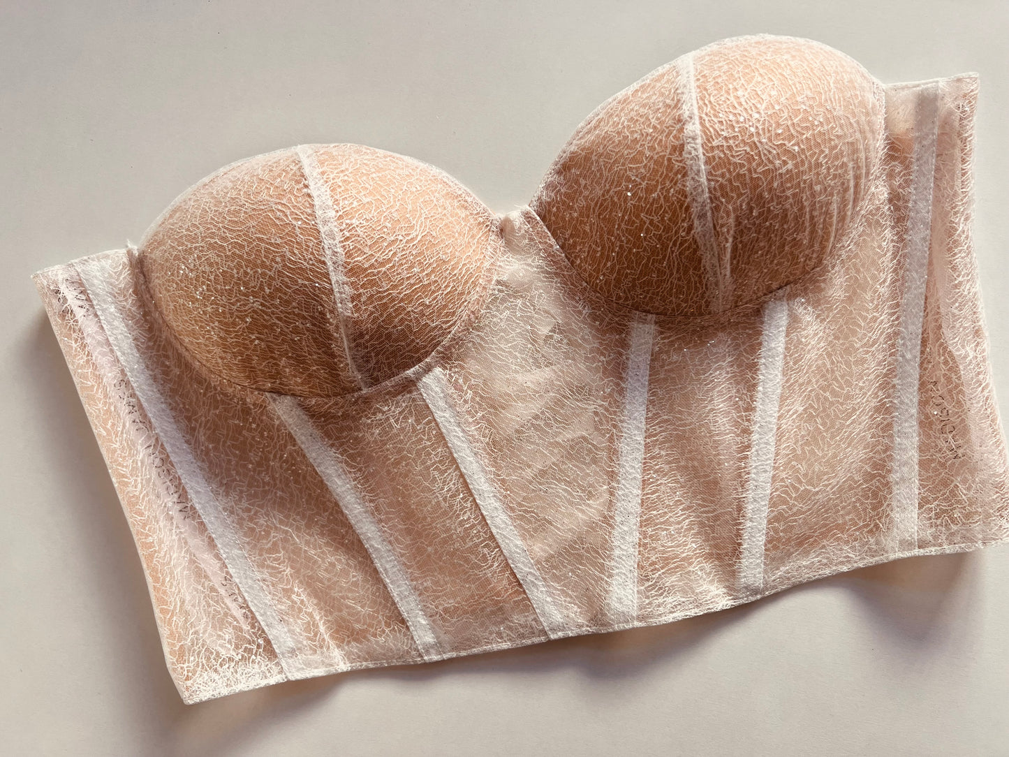 Elegante Brautcorsage mit leichter Schnürung